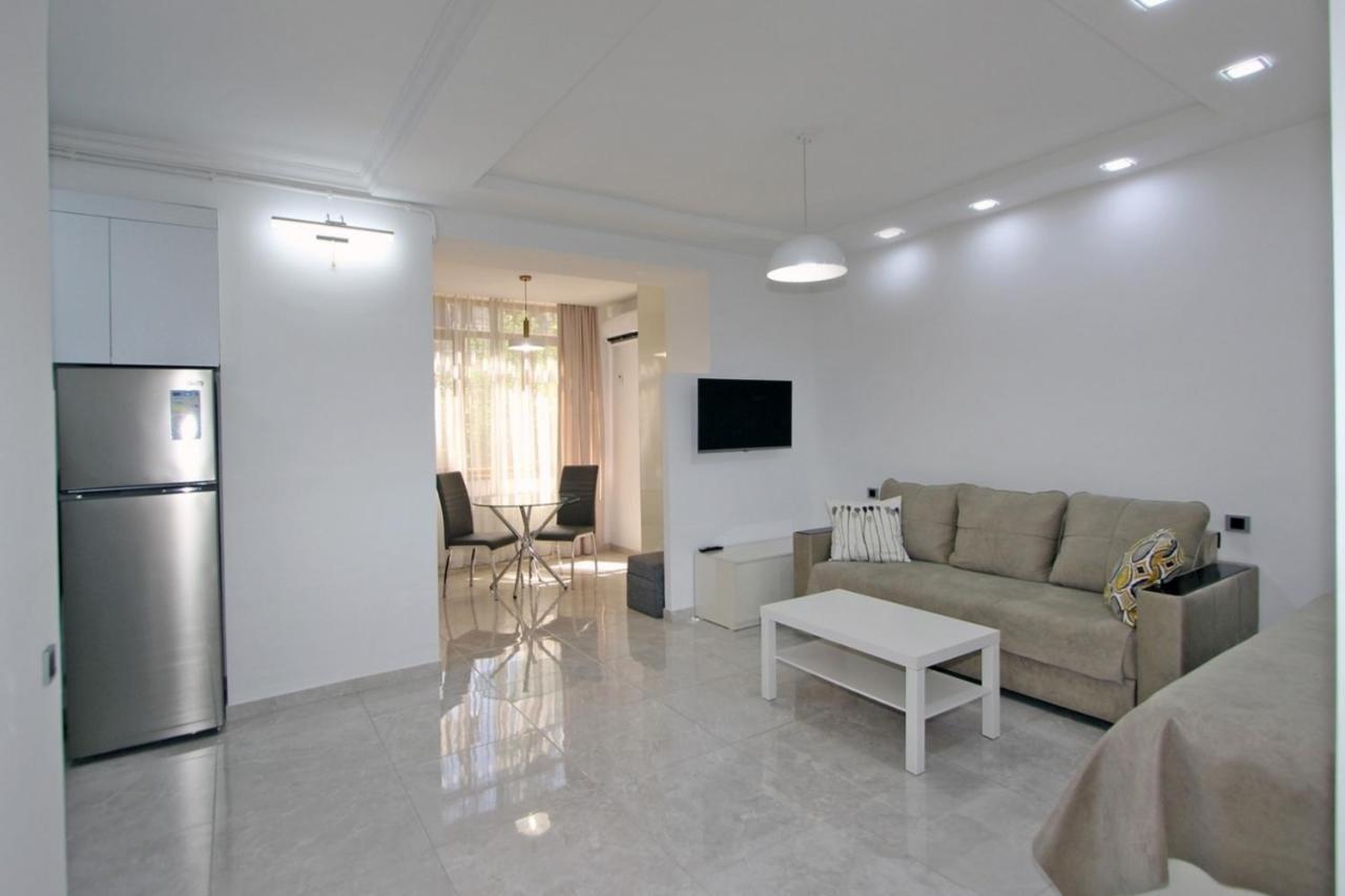 Appartment Lux, 2 Bedroom Ereván Exterior foto