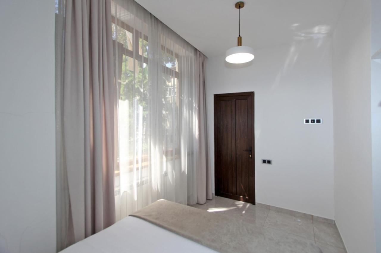 Appartment Lux, 2 Bedroom Ereván Exterior foto